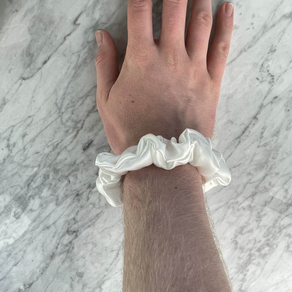 White Silk Scrunchie - Regular