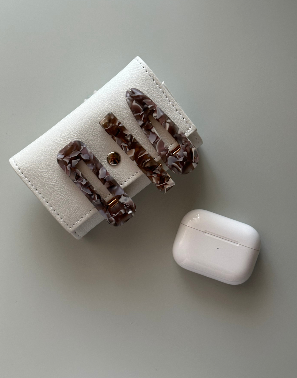 Reverie Hair - Elegant Ease / Grey / Hair Pins